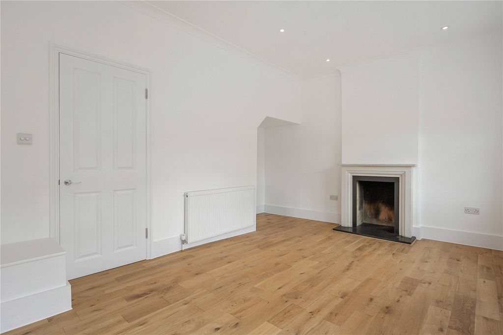 Property photo 2 of 14 Picture No. 08