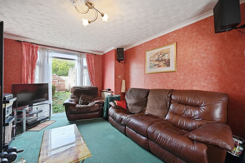 Property photo 2 of 12