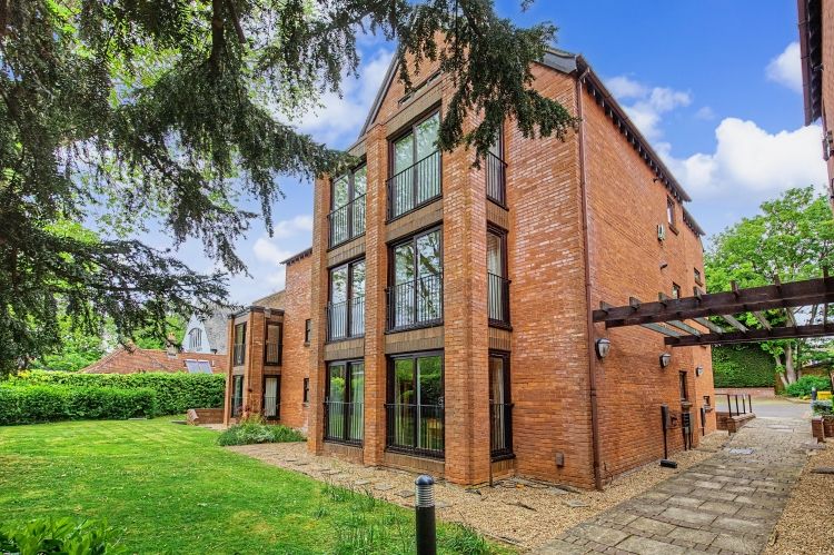 Property photo 1 of 15 327739