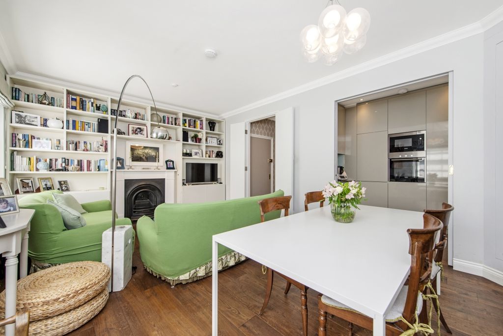 Property photo 3 of 15 Reception