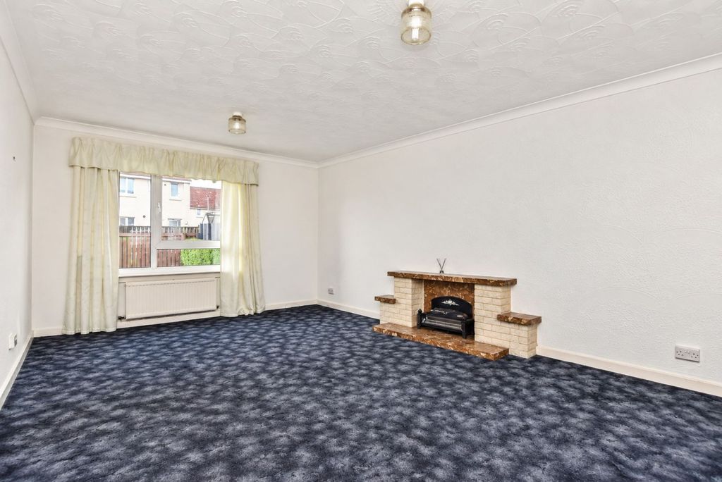 Property photo 2 of 16 Lounge Angle 1