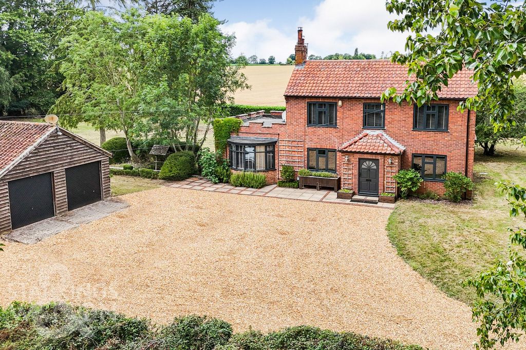 Property photo 3 of 45