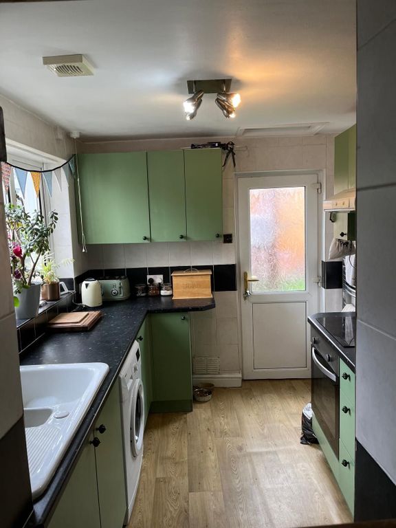 Property photo 2 of 13