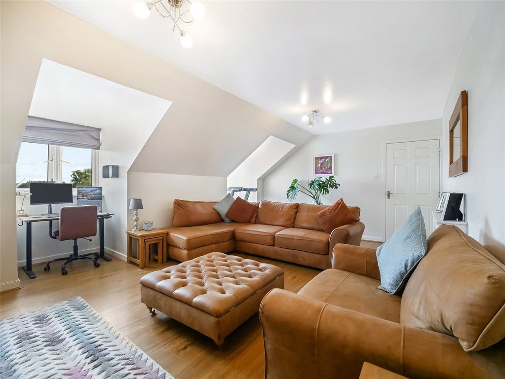 Property photo 2 of 21 Picture No. 04