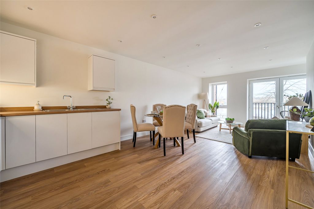 Property photo 3 of 24 Picture No. 43