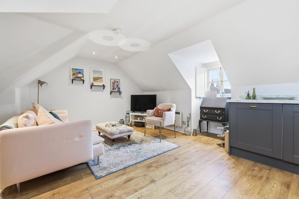 Property photo 1 of 12 Open Plan Living