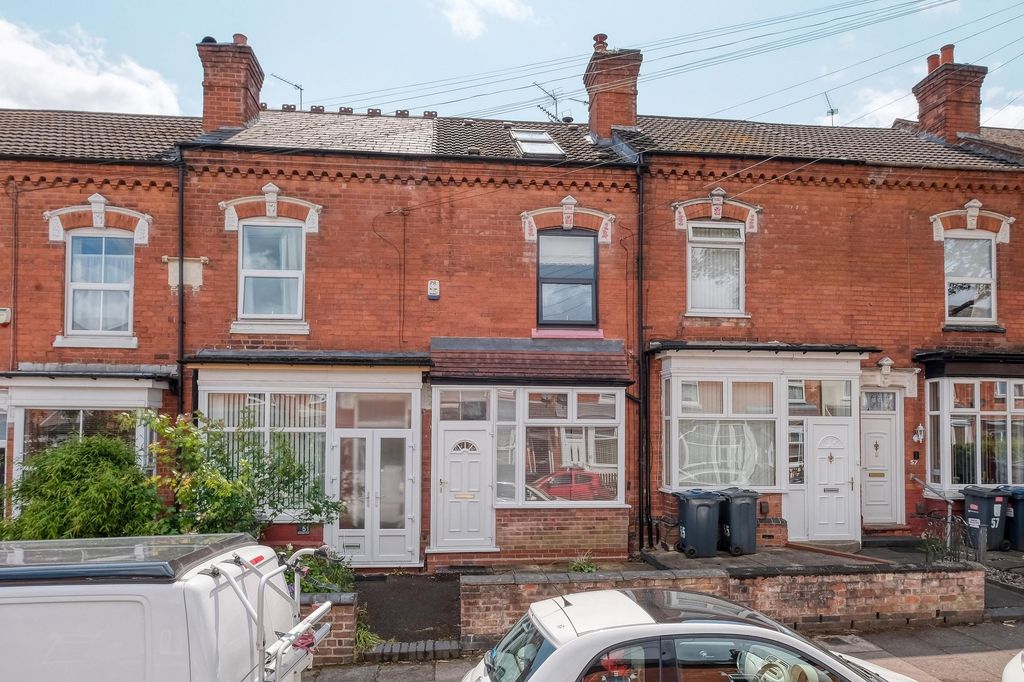 Property photo 1 of 17