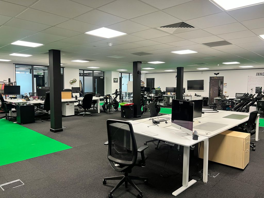 Property photo 3 of 9 Highlands House Ground Floor