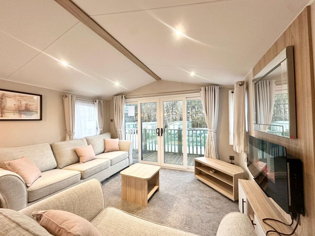 Property photo 3 of 6 Willerby Manor (7).Jpg