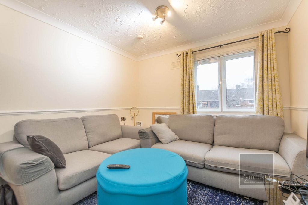 Property photo 2 of 5