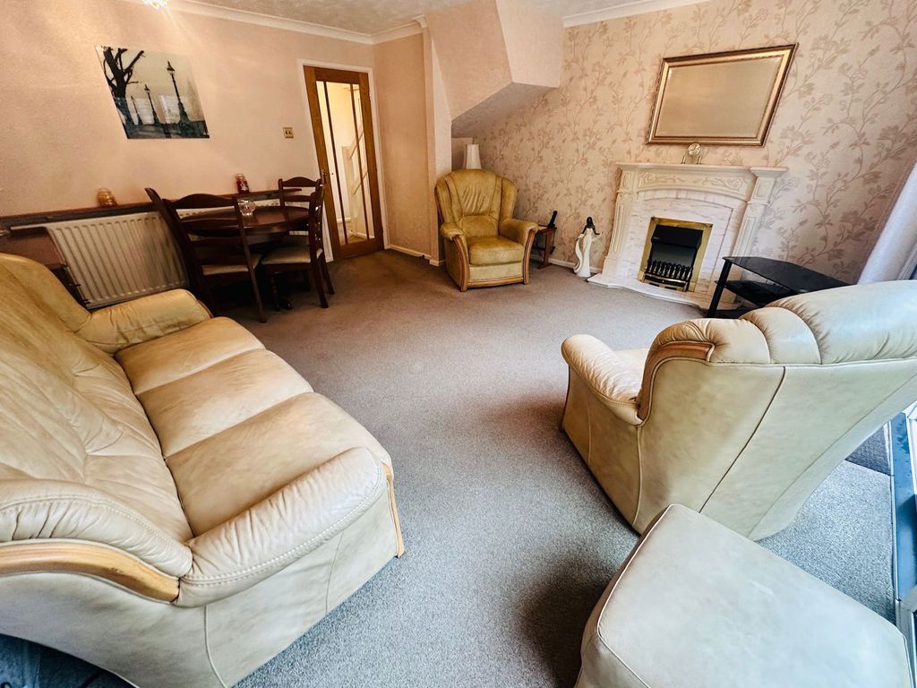 Property photo 3 of 19