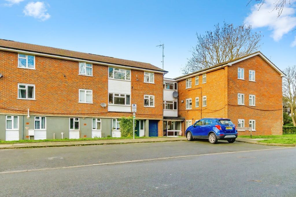 Property photo 1 of 17 Pbox-Img.Jpg