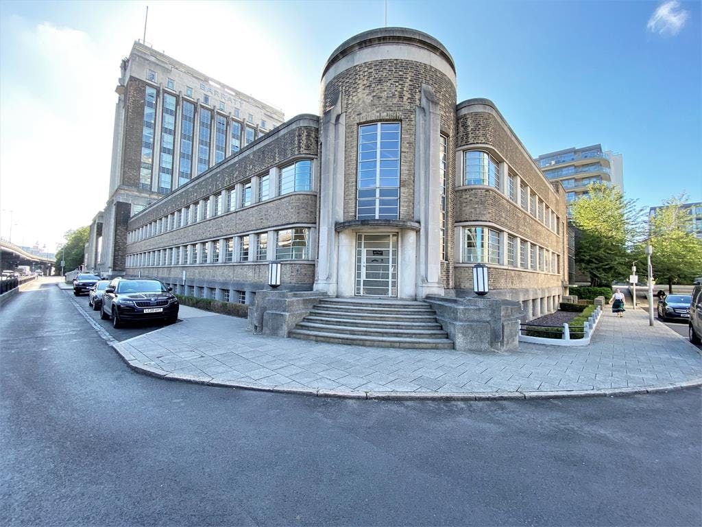 Property photo 1 of 9 Wallis House 1.Jpg