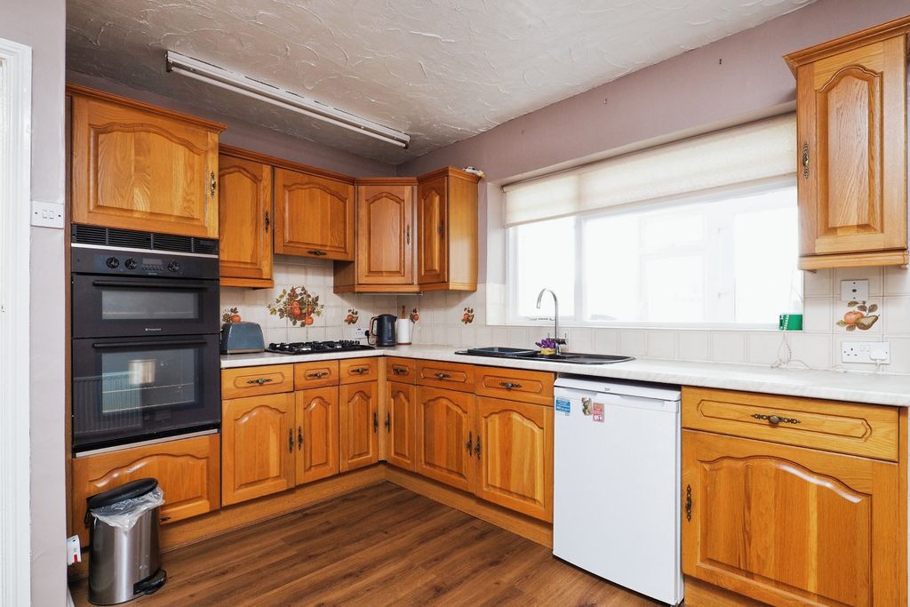 Property photo 2 of 17 Photography