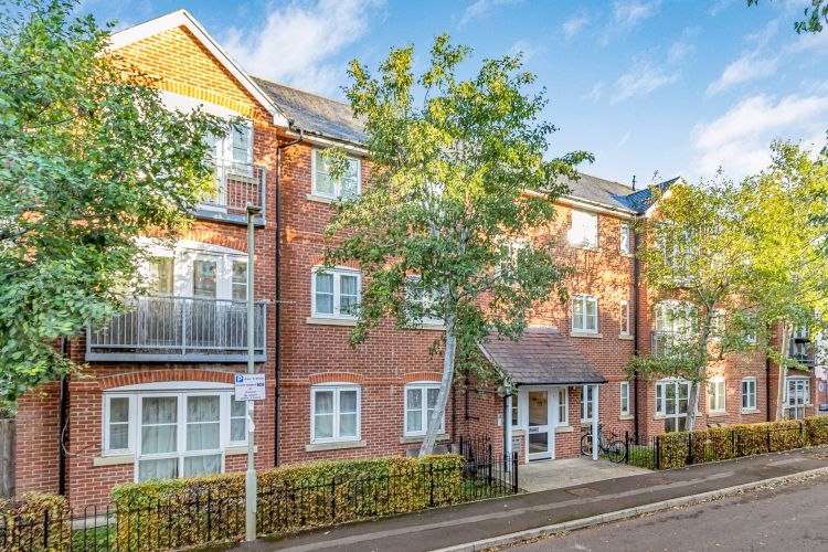 Property photo 1 of 14 308003