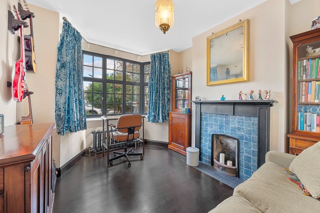 Property photo 2 of 28 3946763