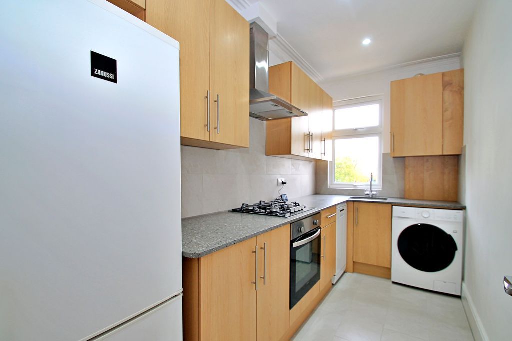 Property photo 3 of 8 Photo 1