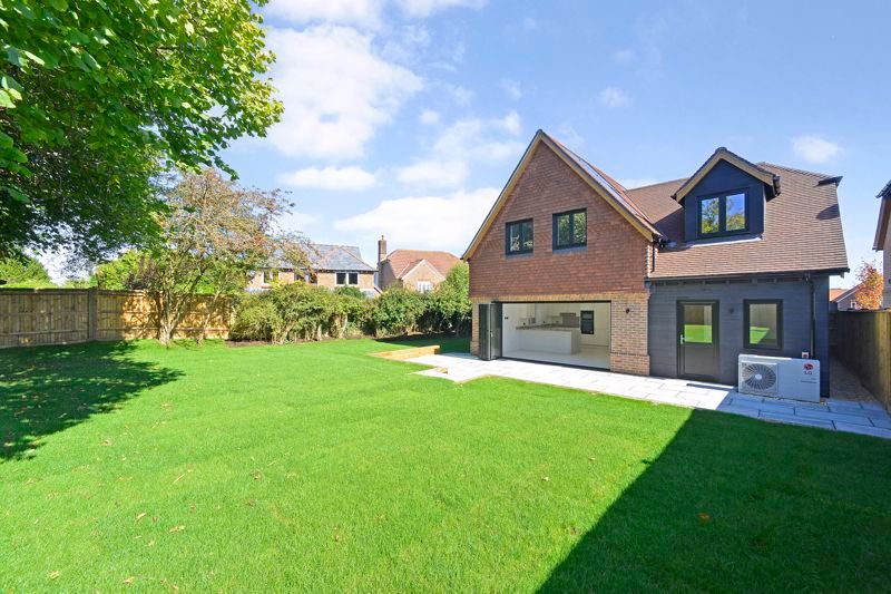 Property photo 2 of 21 Photo 9