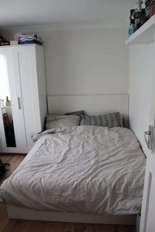 Property photo 2 of 19 Property-Image-921314.Jpg