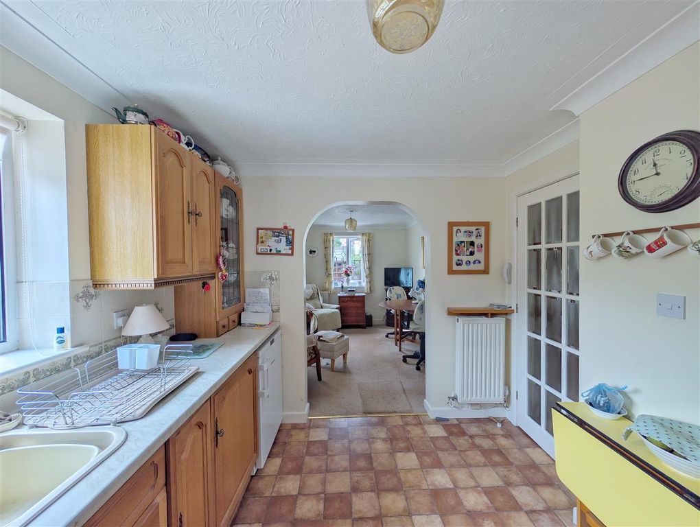 Property photo 3 of 25