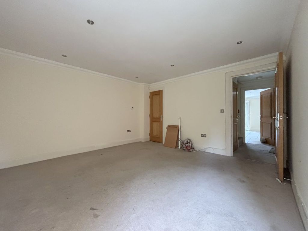 Property photo 2 of 10 Image 2