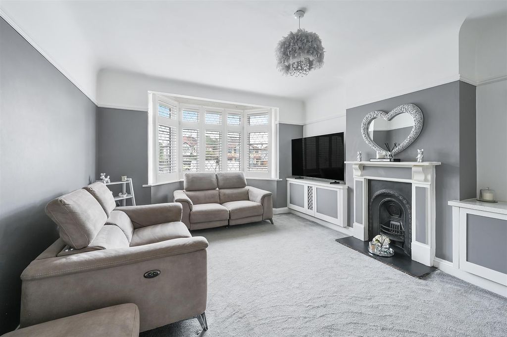 Property photo 3 of 21 Brighton Road,76- (5).Jpg