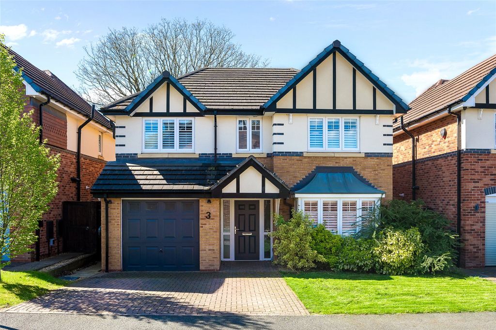 Property photo 1 of 18 Front