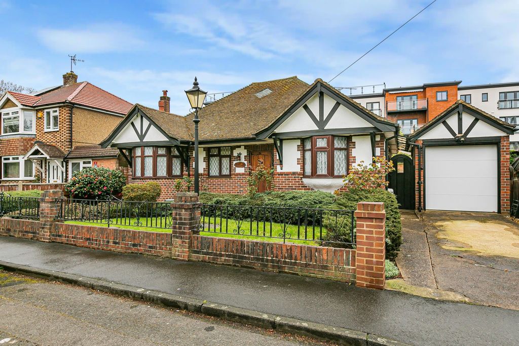 Property photo 1 of 13 Exterior