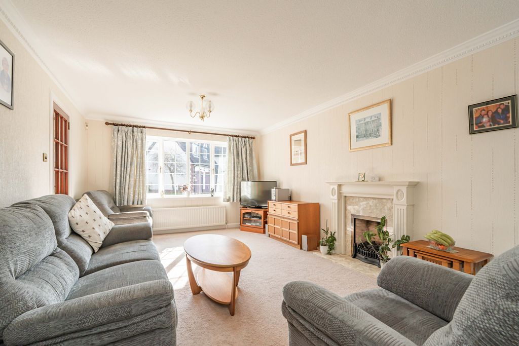 Property photo 2 of 33 Property Image 2