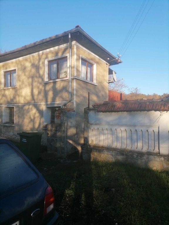 Property photo 1 of 5