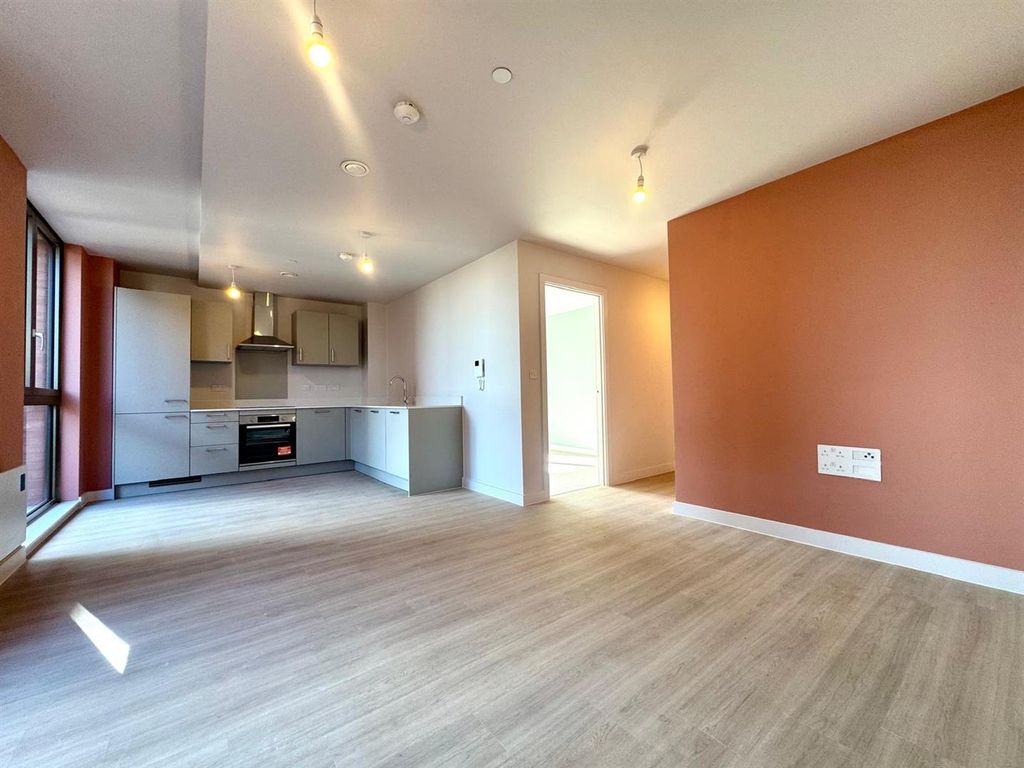 Property photo 1 of 12 Lounge Pic 1.Jpeg