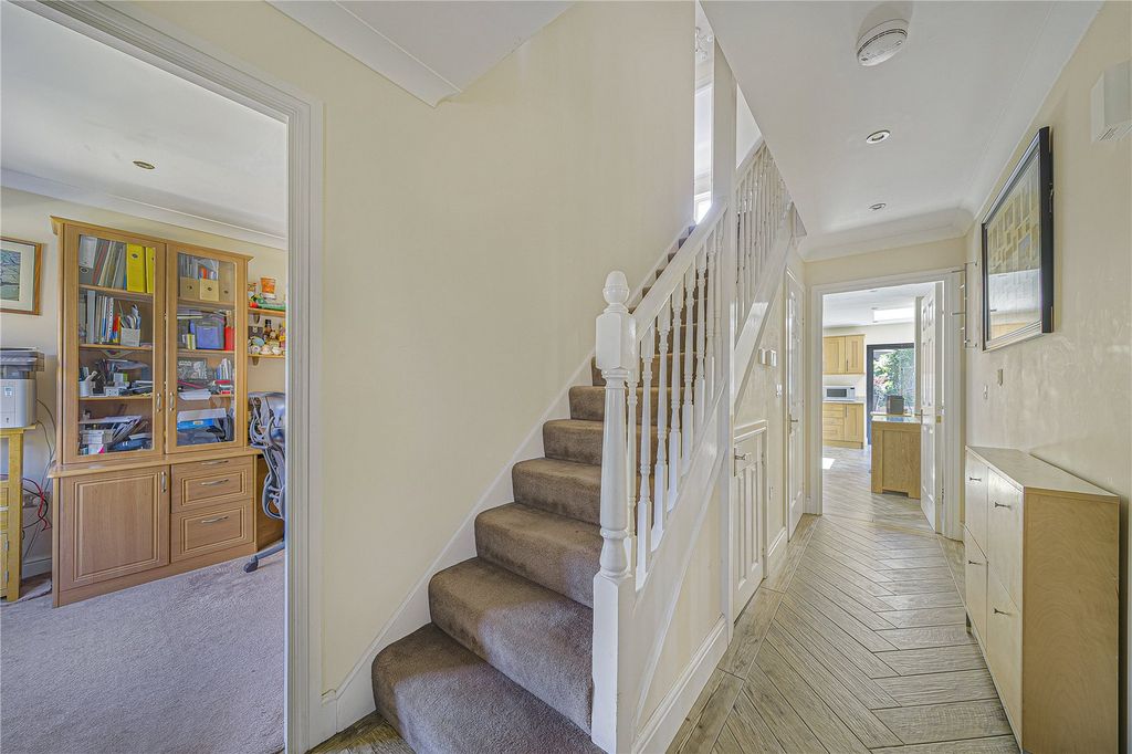 Additional image 19 of 5 bed detached house for saleCortland Close, Crayford, Kent DA1