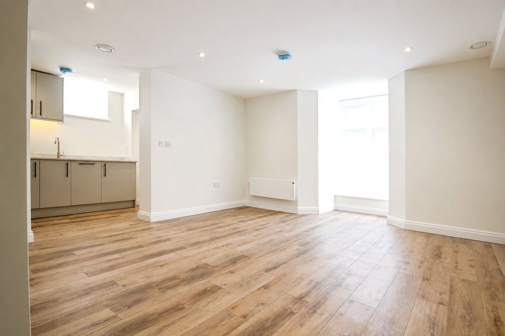 Property photo 2 of 6 Picture No. 07