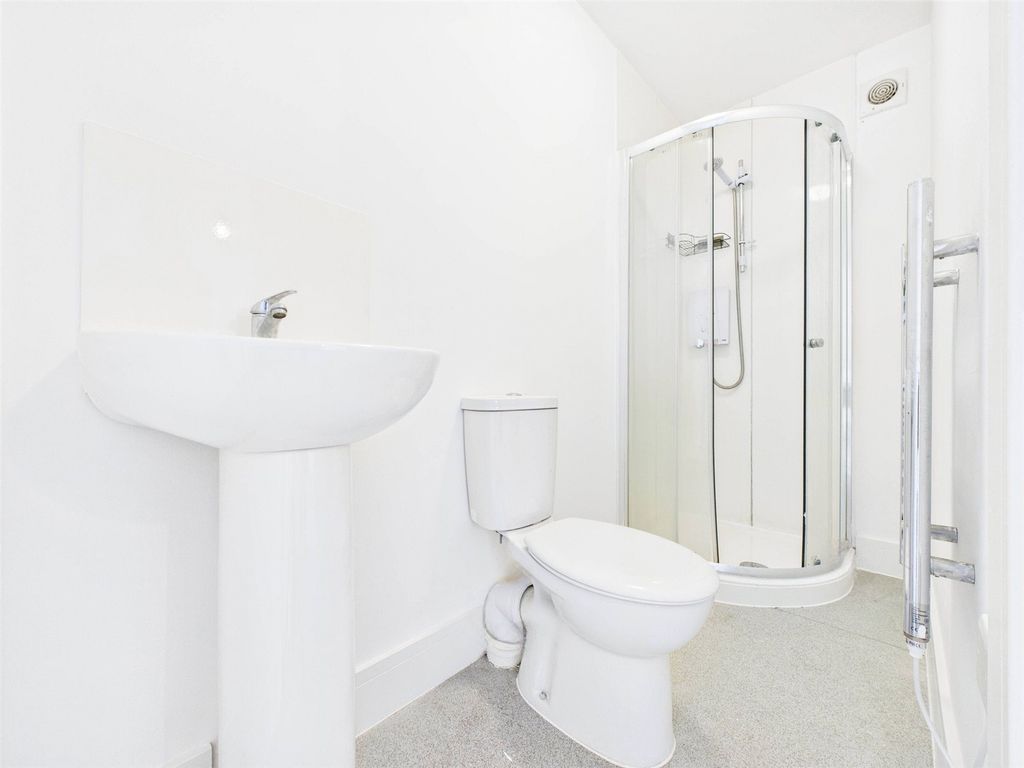 Property photo 3 of 5 Bathroom