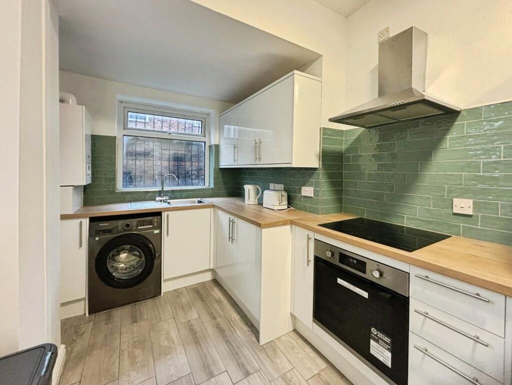 Property photo 3 of 7 Gallery