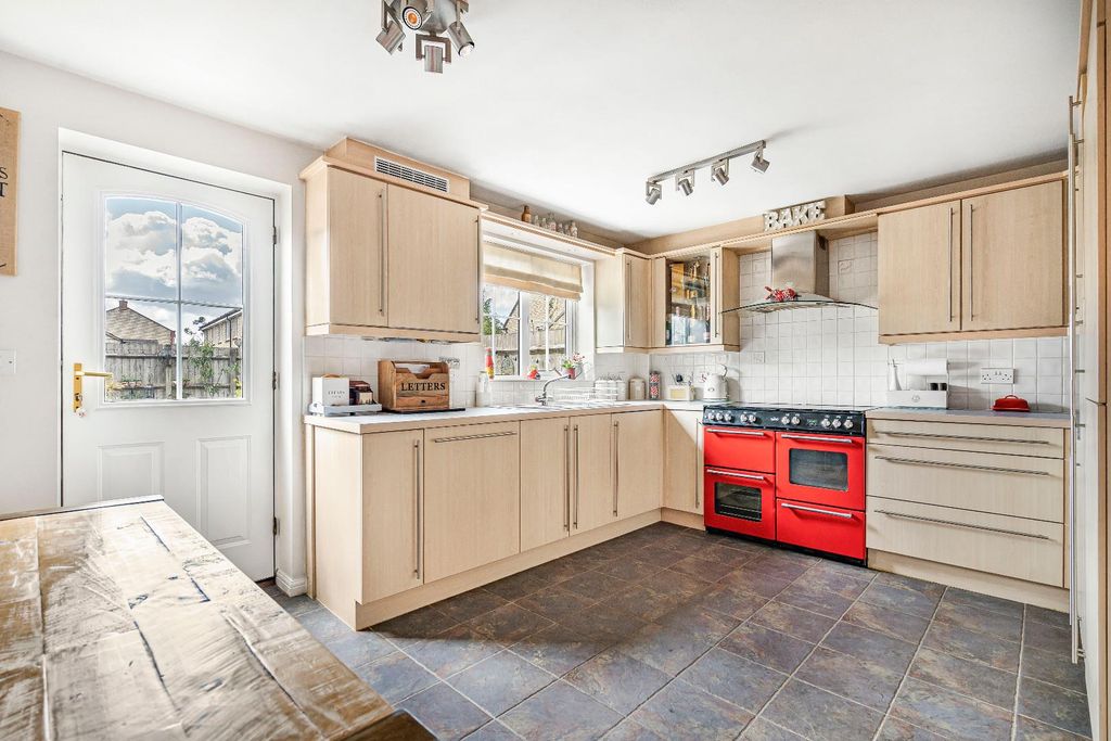 Property photo 3 of 22 8_60228.Jpg