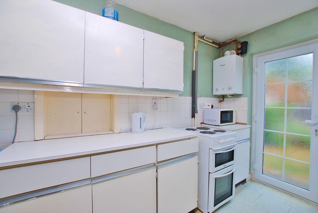 Property photo 3 of 10 Photo 03