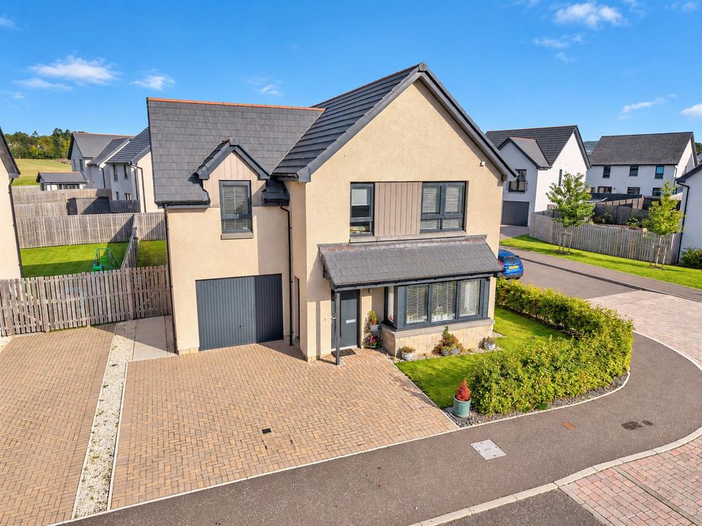 Property photo 1 of 23 14 Strathgray Road Dundee-1.Jpg