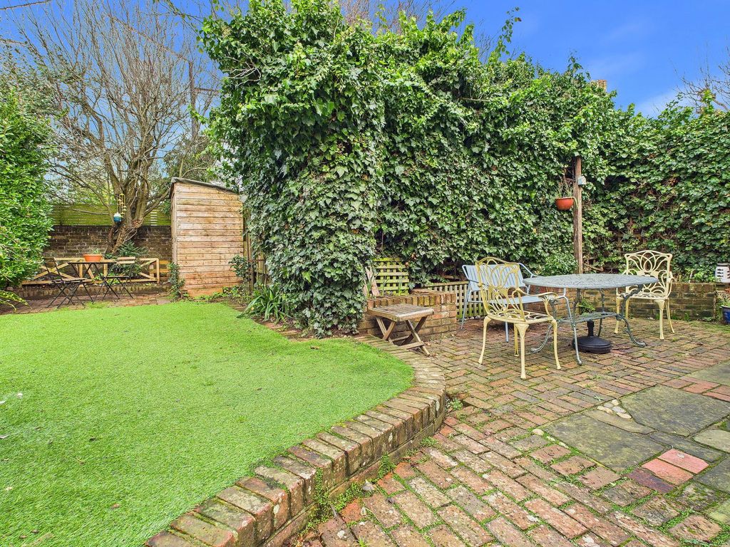 Property photo 3 of 30