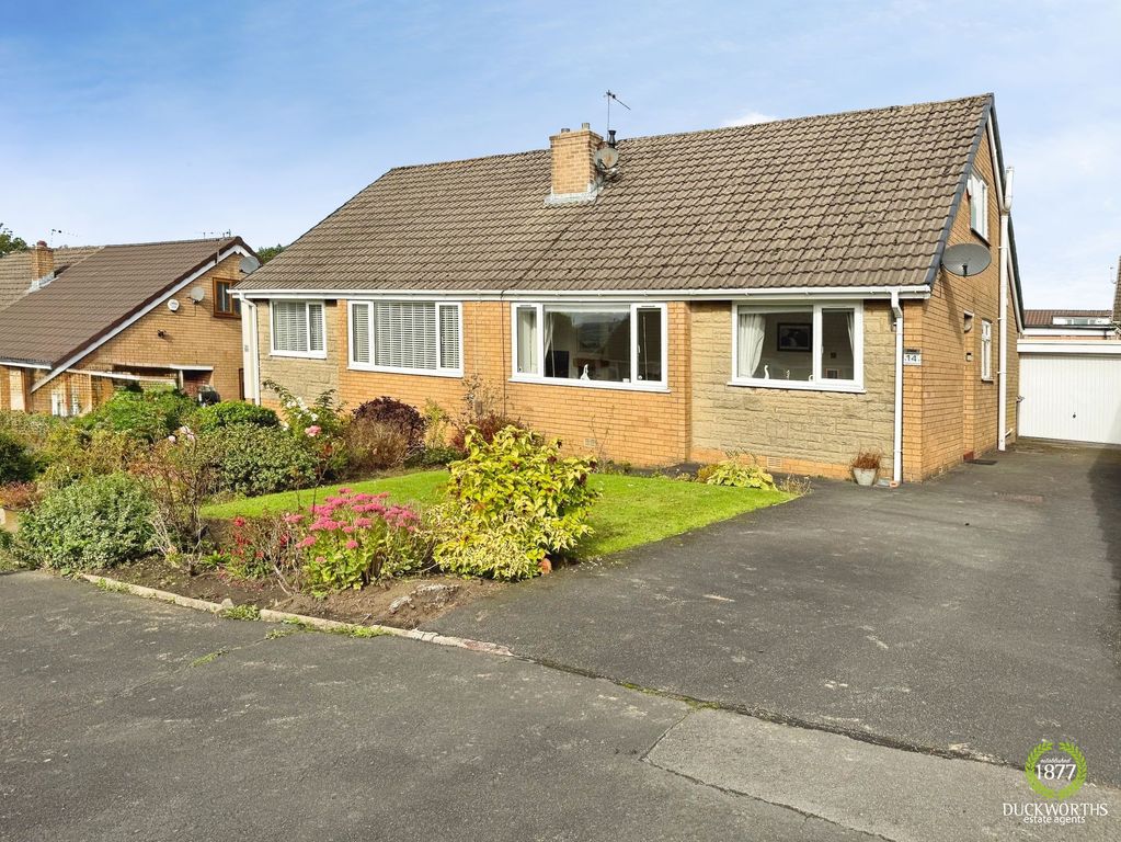 Property photo 2 of 23