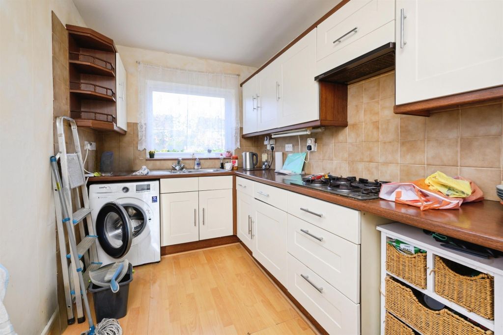 Property photo 2 of 8