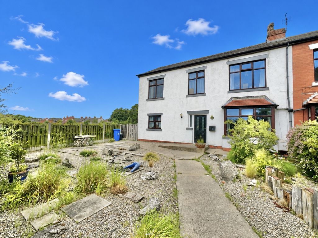Property photo 1 of 22