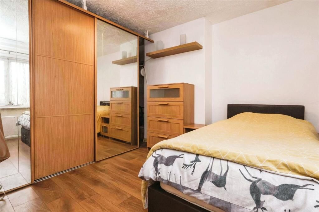 Property photo 3 of 6