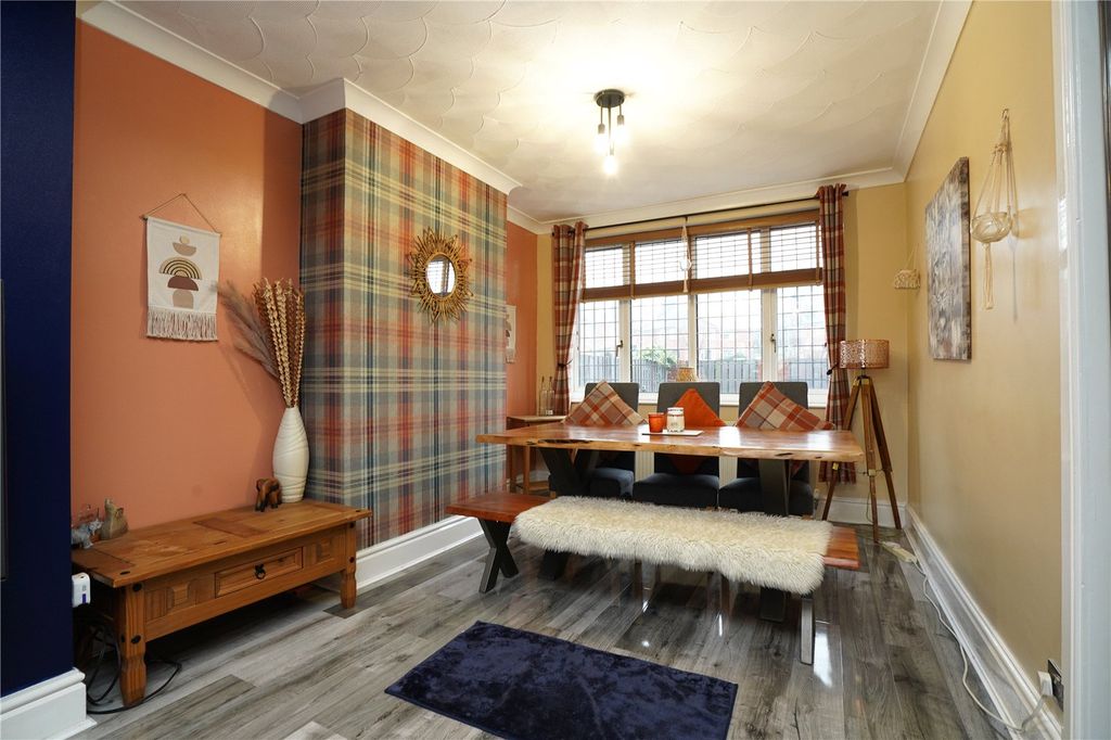 Property photo 3 of 25 Picture No. 36