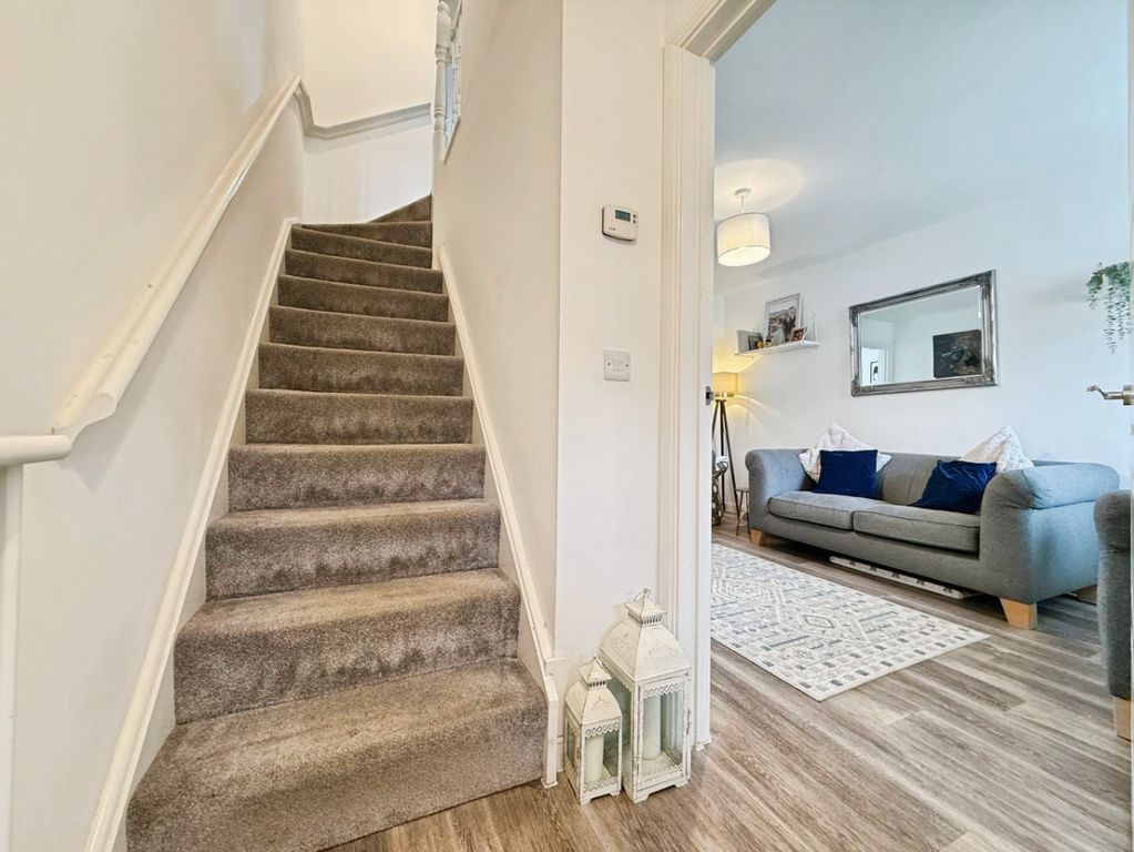 Property photo 3 of 21 4632663