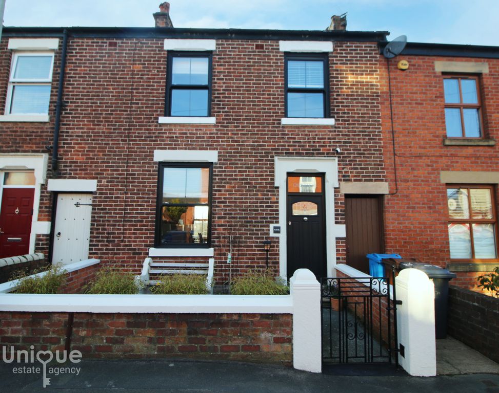 Property photo 1 of 34