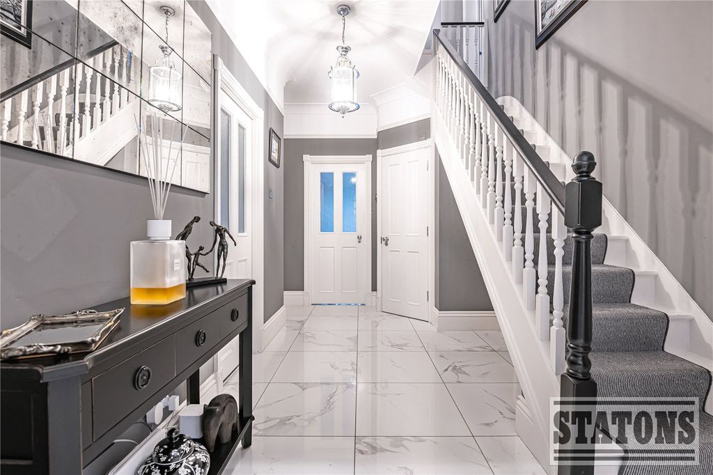 Property photo 2 of 21 Picture No. 04