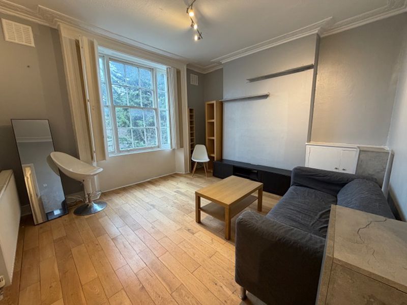 Property photo 2 of 8 Photo 3