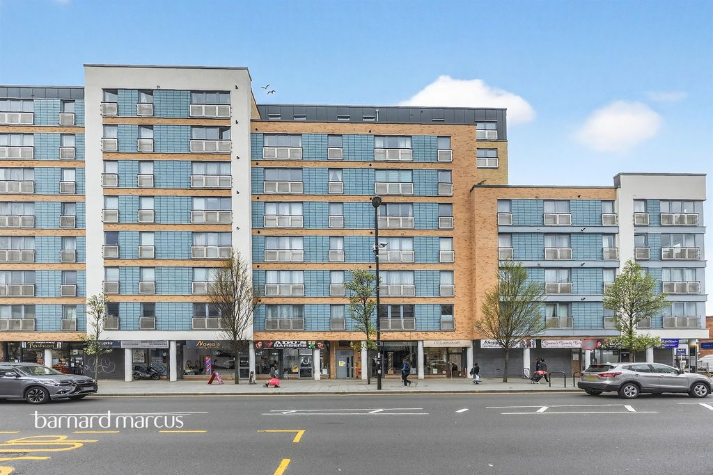 Property photo 3 of 20