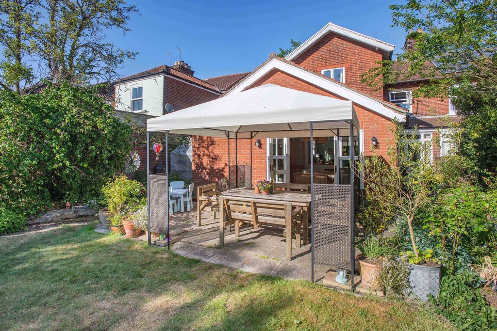 Property photo 3 of 13